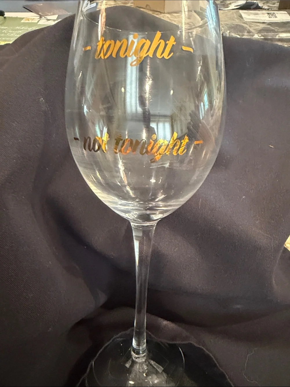 Two’s Company Wine Glass with 'Tonight / Not Tonight' Markings - Clear Glass